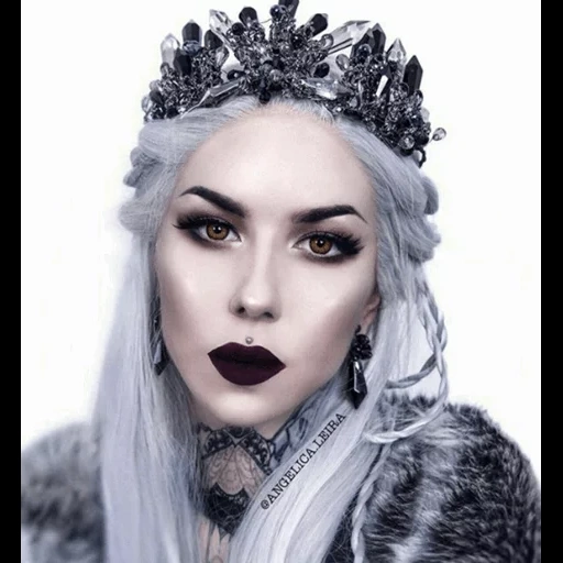 giovane donna, angelica leiira, trucco gotico, regina della regina del ghiaccio, acconciature gotiche