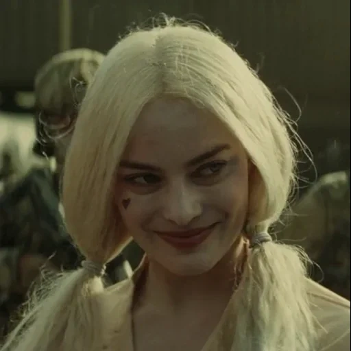young woman, coringa, harley quinn, margot robbie, suicide squad