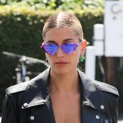 хейли болдуин, west hollywood, барбара палвин, хейли бибер косухе, hailey baldwin bieber in leather