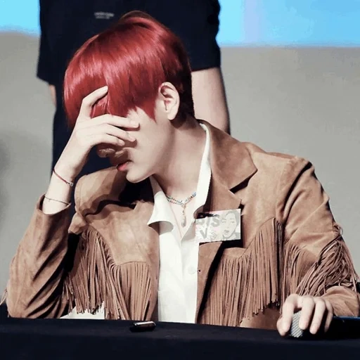 bangtan boys, taehyung bts, бтс тэхен плачет, taehyung red hair, ким тэхён красными волосами