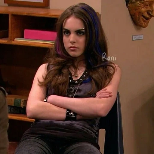 liz, look, jade west, elizabeth gillies, victoria winner