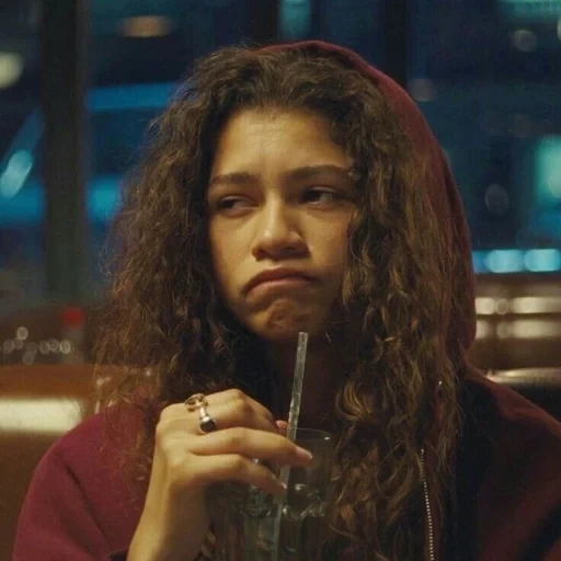 prazer, a alegria do ali, elizabeth i, série de euforia, euphoria zendaya