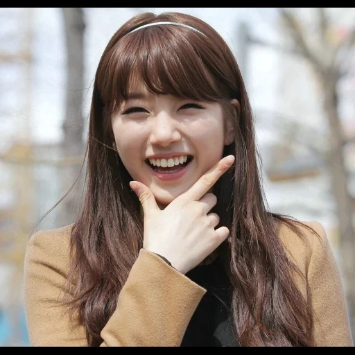 suzy bai, pe su ji, susie miss a, sourires coréens