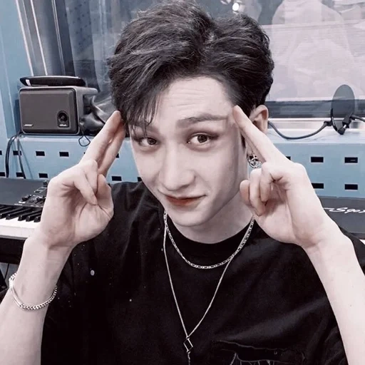 jovem, panchen, menino bonito, ator coreano, stray kids chan 2020