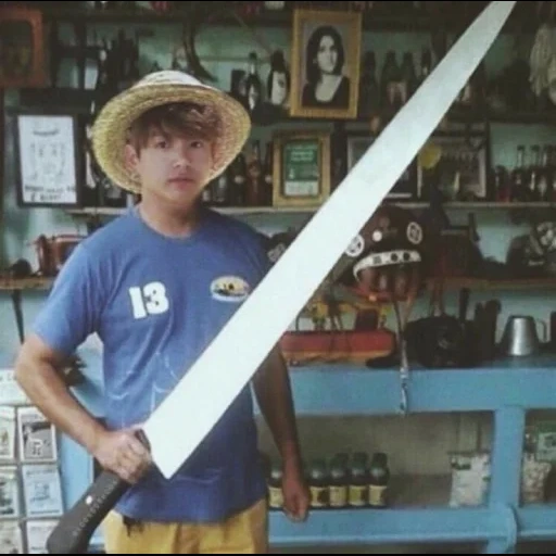 yegor letov, funny memes, un gran cuchillo, cuchillo gigante, cuchillo hombre modelo