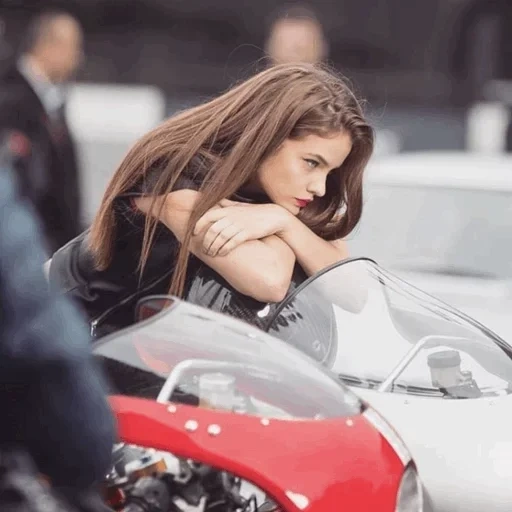 donna, belle ragazze, la donna è bellissima, donne carine, barbara palvin motorocicle