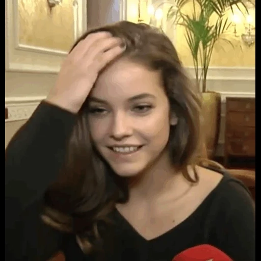 gente, actriz, niña, barbara palvin, haley steinfield 2021