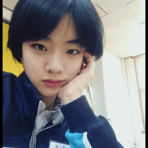 zheng zhongguo, menina coreana, jeon jungkook bts, cabelo coreano, cabelo curto coreano