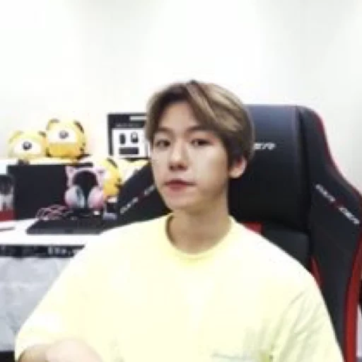 sehun pubg, pak chanyeol, baekhyun exo, baekhen plays games, baekhyun with a gaming chair