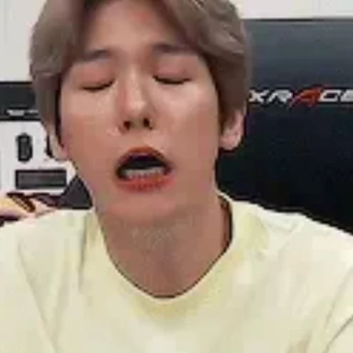 orang asia, zhizhi, baekhyun exo, bts jungkook, whole valley camera