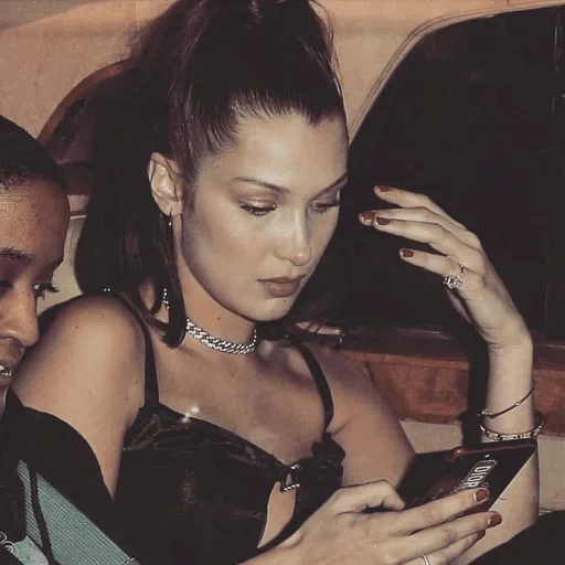 junge frau, bella hadid, kendall jenner, bella hadid 90s, schöne frau