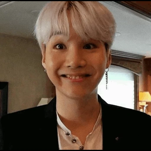 min yoongi, yoongi bts, bangtan boys, min yoongi bts, min yoongi suga