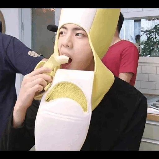 bts jin, айдол бананом, джин банан бтс, джин бтс банан, ким сокджин банан