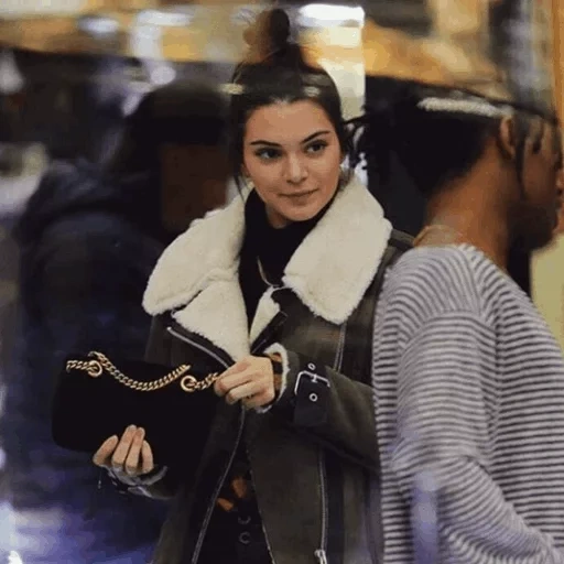 giovane donna, in new york, kendall jenner, magitore di kendall jenner