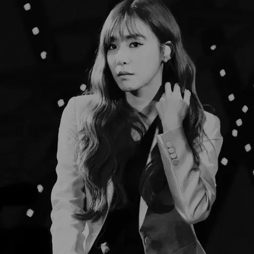the girl, the people, the newcomer, taeyeon snsd, mamamoo moonbyul