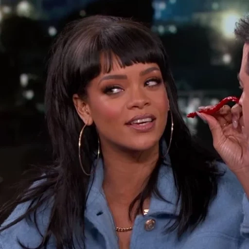 rihanna, mujer, mujer joven, belleza femenina, rihanna y jimmy kimmel