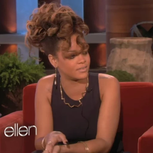 rihanna, embarrass, ellen show, filmmaterial, rihanna gif-karte