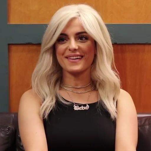 bebe rexha, bibirexa, bebe rexha 2017, bebe rexha 2015, l'interview de beberekha a pleuré