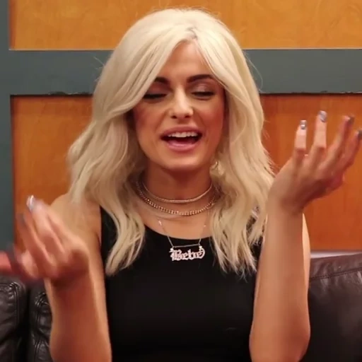 la ragazza, bebe rexha, bibi lexa, lire la suite de l'article, lire la suite de l'article