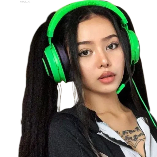 девушка, служанка, belle delphine, тиктокер белла поарч, наушники razer kraken