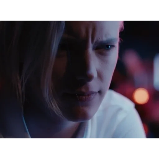 кадр из фильма, эрика линдер 2019, сэм хьюэн эмульсия, человек, парсифаль получает ключи