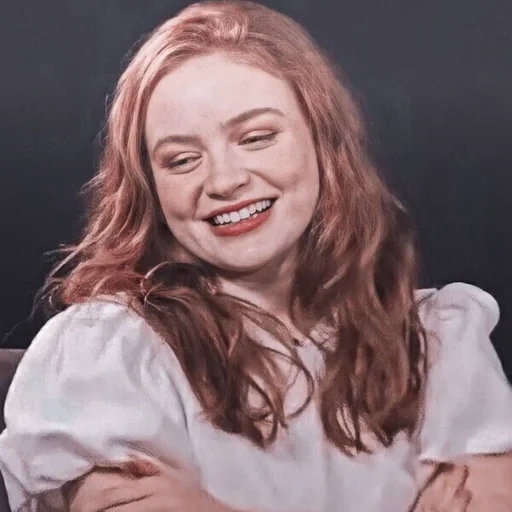 filles, sadie sink, maiden red, actrice rousse