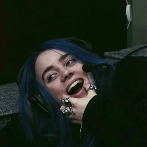 билли айлиш, billie eilish, настя каменских, билли айлиш улыбается, билли айлиш открытый рот