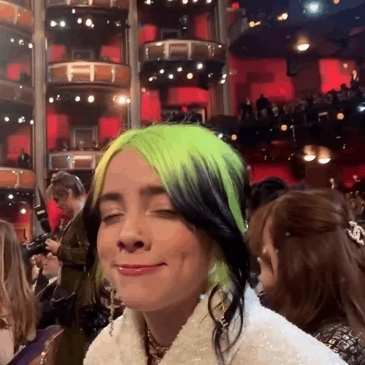 билли айлиш, billie eilish, билли айлиш 2020, билли айлиш плачет, билли айлиш зеленые волосы