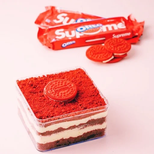red box десерты, торт ред вельвет, пирожное красный бархат, красный бархат малиновым конфи, нарезное пирожное красный бархат