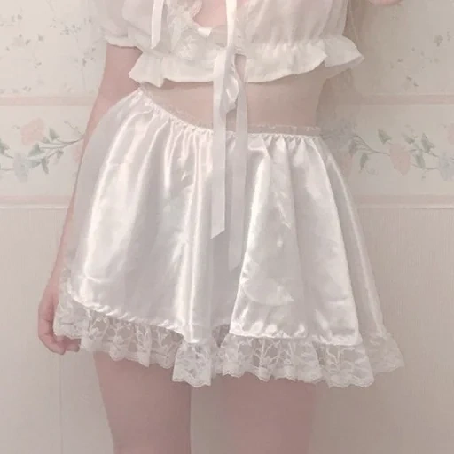 milk, chá de leite, vestido fofo, calções de renda, menina com shorts