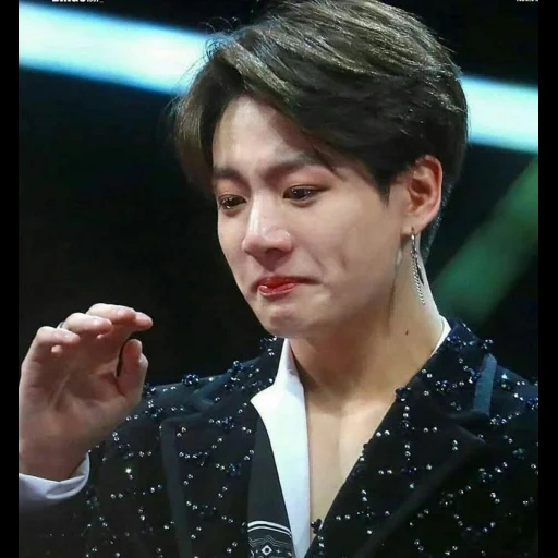 jung jungkook, jungkook bts, los muchachos bangtan, jeon jungkook bts, jungkook llorando 2019