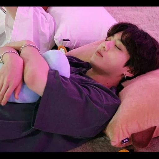 jung jungkook, jungkook bts, anak laki laki bangtan, bts tidur 2020, tidur bts chonguk