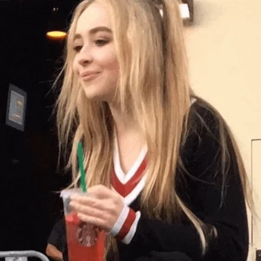 mujer joven, mira chica, actrices rubias, sabrina carpenter, las chicas son populares