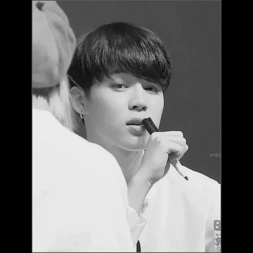 jimin bts, парк джимин, bts jungkook, bangtan boys, задумчивый чимин ме