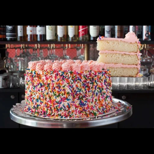 торт конфетти, домашний торт, торт день рождения, торты свечами конфетти, домашний торт день рождения