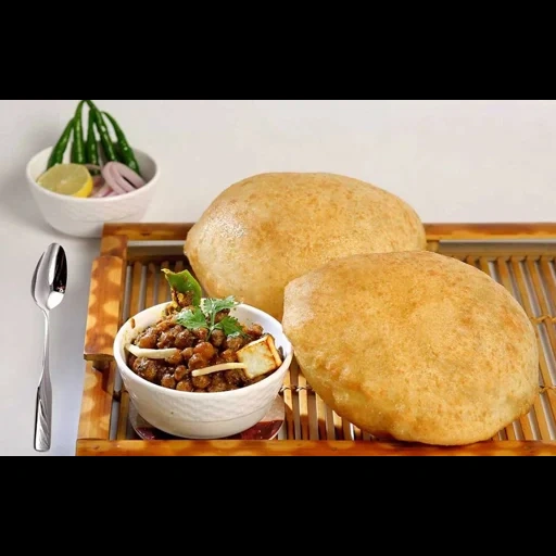 еда, bhature, пури баджи, chole bhature, chole bhature тарелке