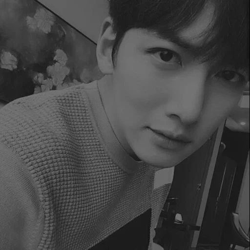 zhi chang-wook, jin jiejun, zhi changxu takes a selfie, korean actor, korean men's style