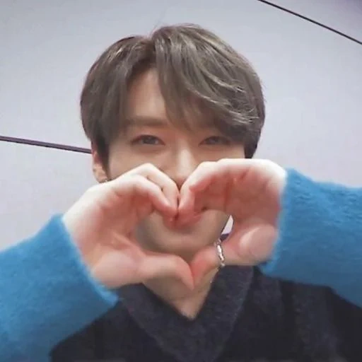 lee min-ho, bts teihen, bts heart, chongguo heart, taihun zeigt das herz