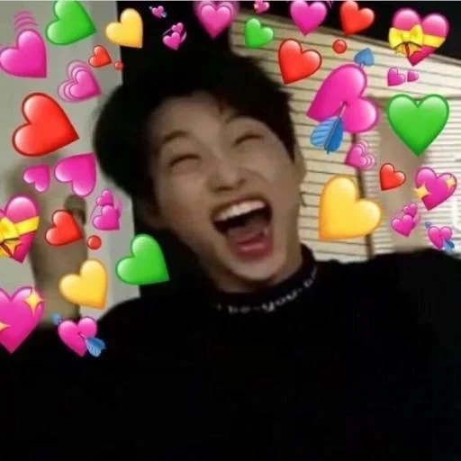 felix meme stray, koreans with hearts, seventin mem of hearts, felix stray kids heart, stray kids felix hearts