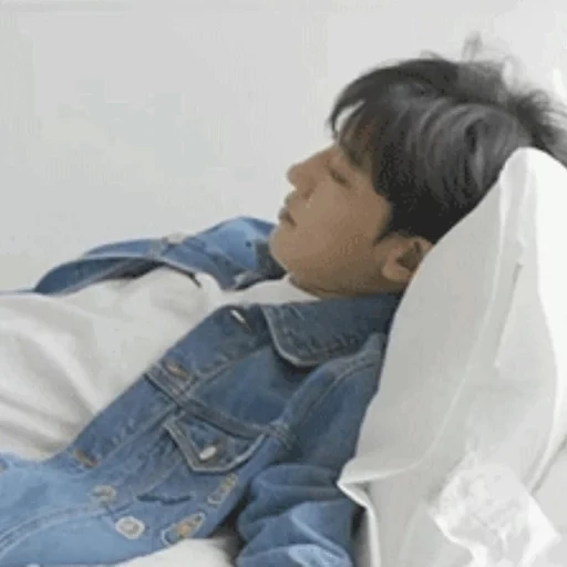 asiático, pak chanyeol, chkha yn dorme, zhi chan crims, atores coreanos