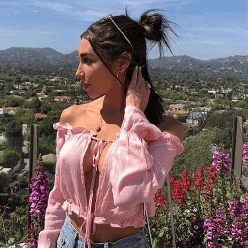 девушка, женщина, we heart it, диша патани слив, chantel jeffries