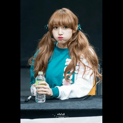 petite fille, cheng xiao, cosmic girls, cheng lie yao, couleur des yeux de cheng xiao