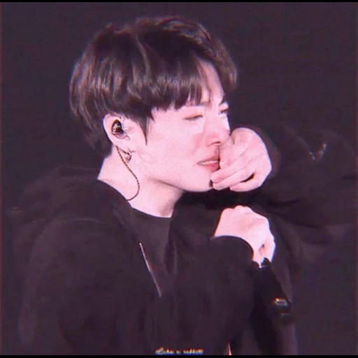 jungkook, jung jungkook, jungkook bts, bts cry hosok, jungkook bts menangis