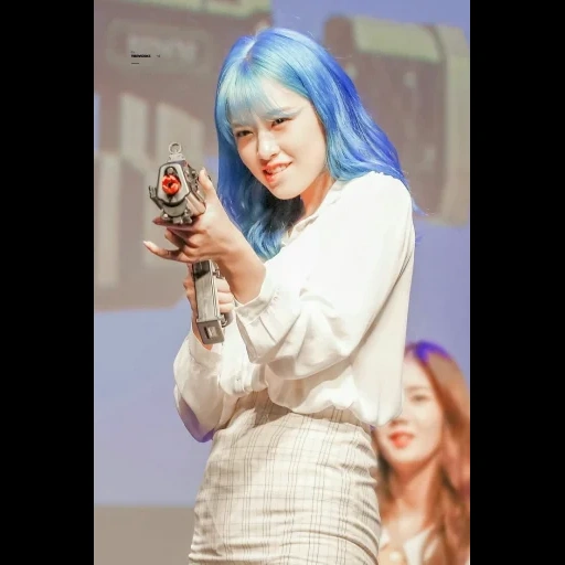 parker, kpop, yu jin, rambut biru, rambut biru yujin izone