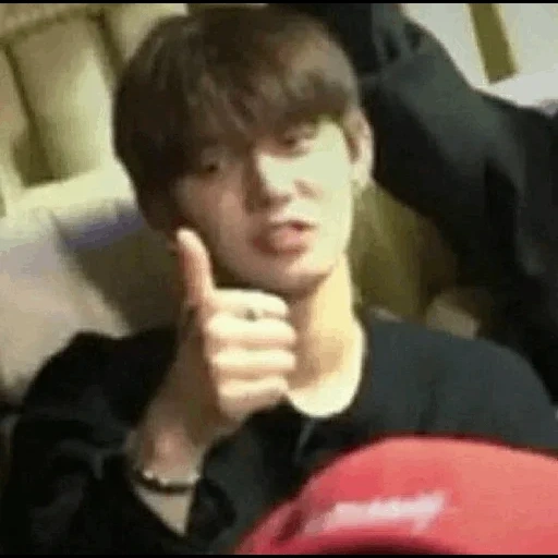 jung jungkook, bts jungkook, bts taehyung, los muchachos bangtan, txt mema important nocitiones