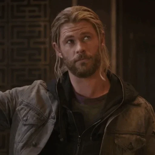 chris hemsworth, chris hemsworth thor, voz de ivan zharkov actuando, chris hemsworth thor, los muertos siniestros son el juego