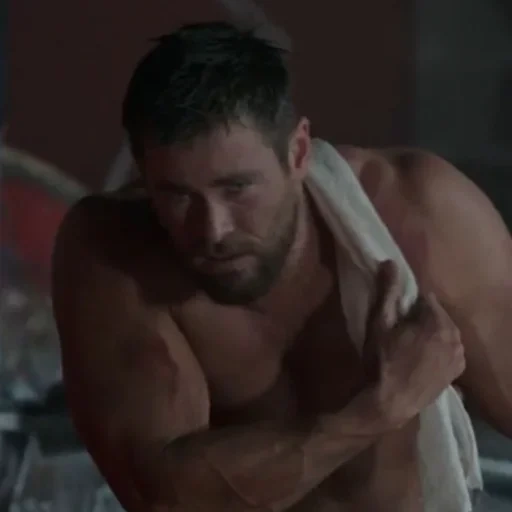 ragnarok, thor ragnarok, chris hemsworth, chris hemsworth thors tors ragnarok, corpo de chris hemsworth thor ragnarok