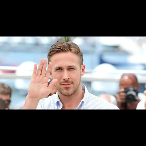 gosling, ryan gosling, commotion cérébrale, production de struggles traductions, ryan gosling coupe les cheveux anderkart