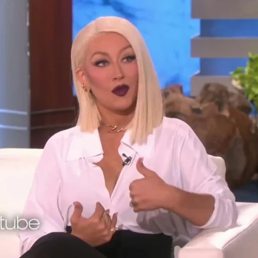 wanita muda, lady gaga, tunjukkan ellen, christina aguilera show ellen