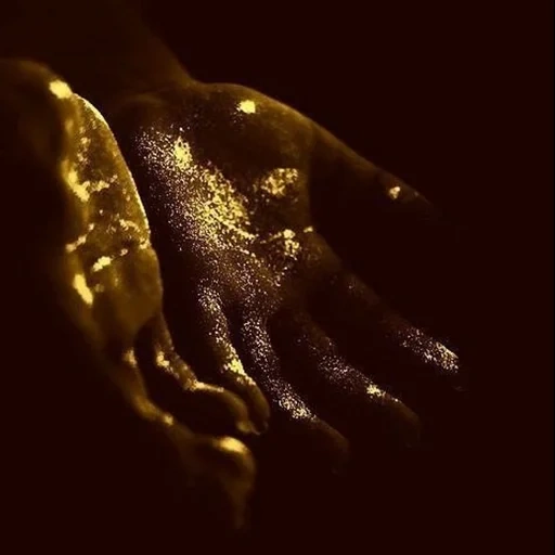 ténèbres, or noir, esthétique magique, esthétique de l'or, mr gold esthétique